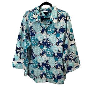 Westbound Woman Wrinkle Free Blue Floral Tropical Hawaiian Button Top Size 24W